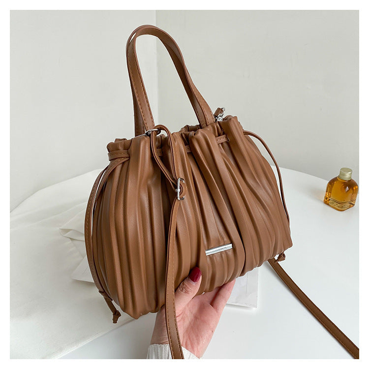 Korean Retro Pleated Cloud Handbag - Simple Casual Style